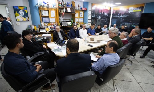 Prefeito Neto apresenta novos projetos do Minha Casa, Minha Vida a bispo Dom Luiz Henrique e Monsenhor Alércio em VR